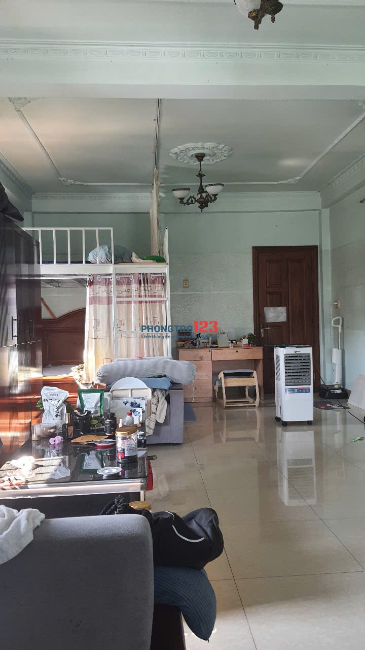 Cho nữ thuê phòng rộng, đầy đủ nội thất, khu vực trung tâm quận 10 và 11