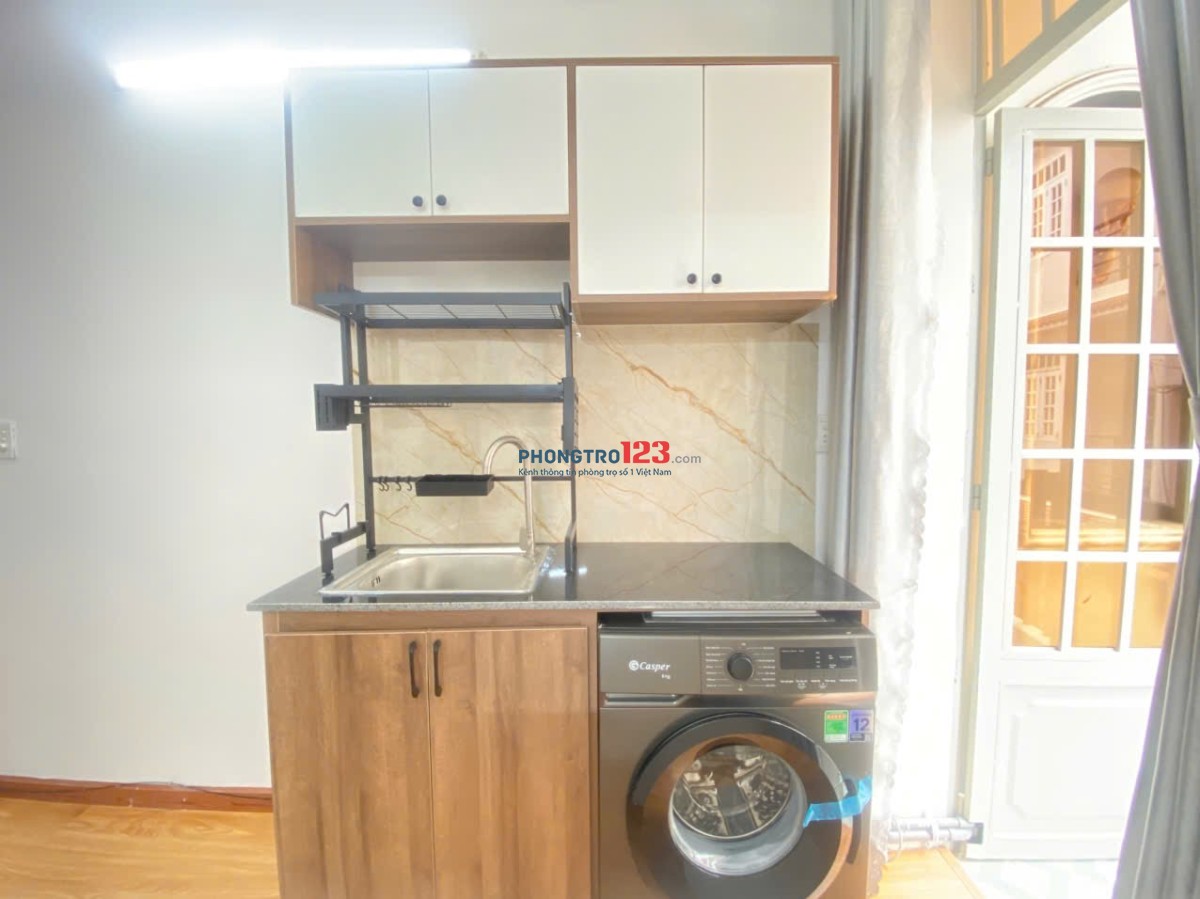 CHO THUÊ PHÒNG BAN CÔNG MÁY GIẶT RIÊNG – THÍCH QUẢNG ĐỨC, PHÚ NHUẬN GẦN PHAN XÍCH LONG, SÂN BAY