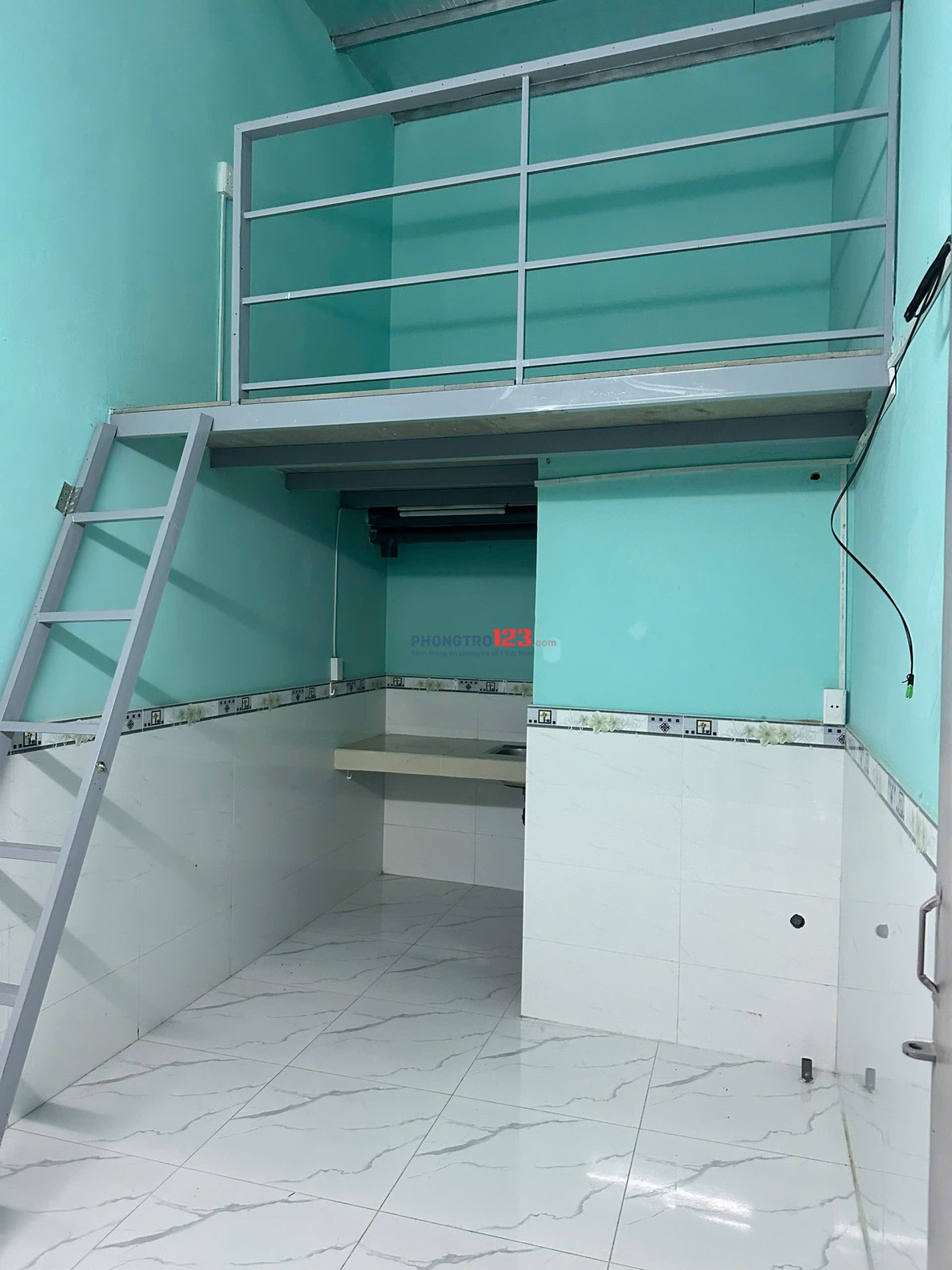 phòng trọ gác cao 2m Ung Văn Khiêm ngay điện máy chợ lớn Tân Cảng nhận xe điện