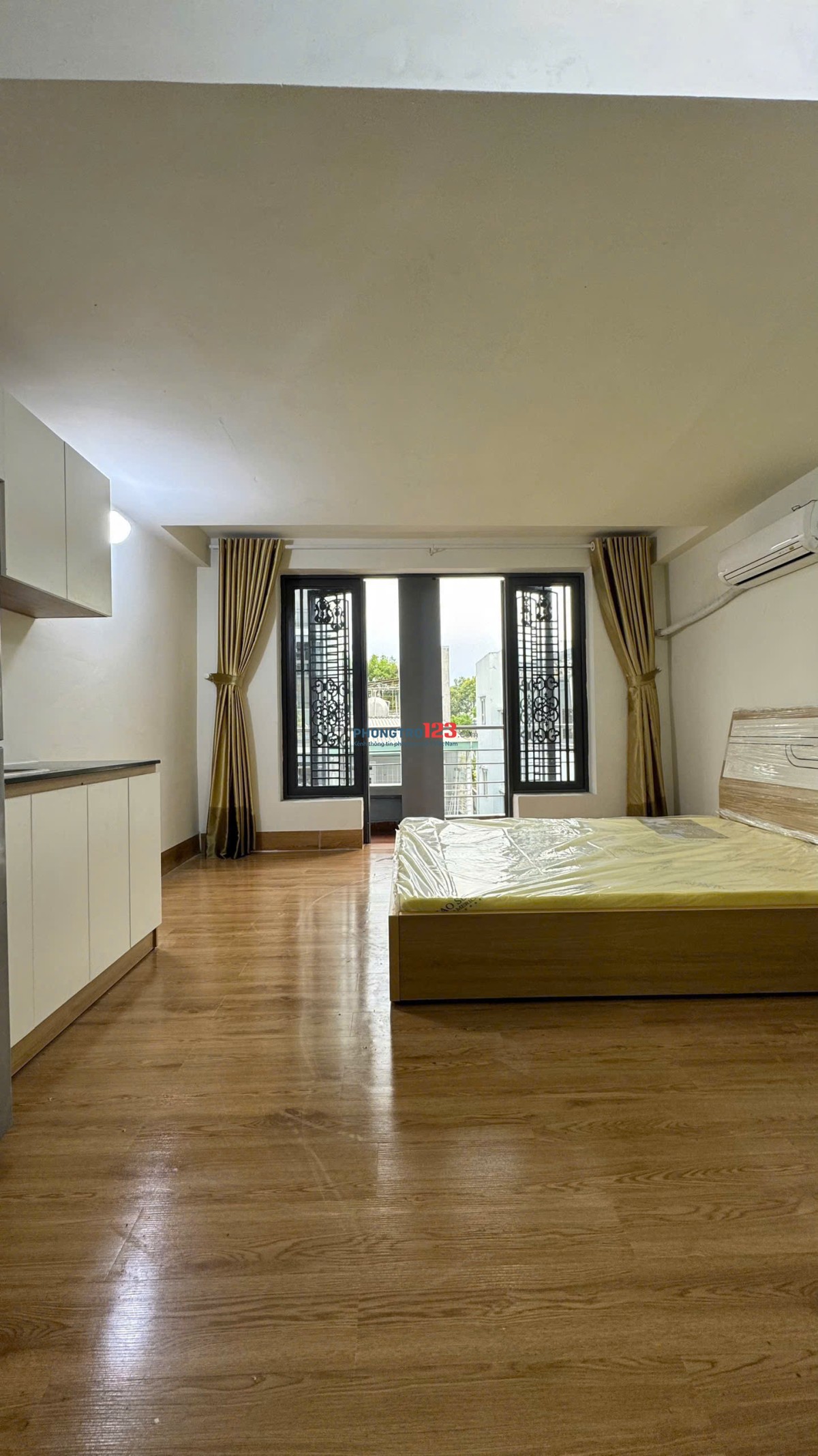 GIÁ RẺ - Phòng có ban công, full nội thất – Lê Văn Duyệt, Bình Thạnh gần Bà Chiểu, Hàng Xanh, Quận 1