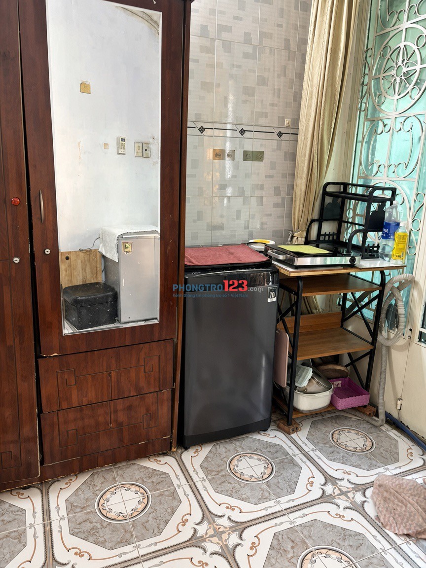 Cho thuê phòng Q5 ngay trung tâm gần trường học, quán ăn cafe, TTTM