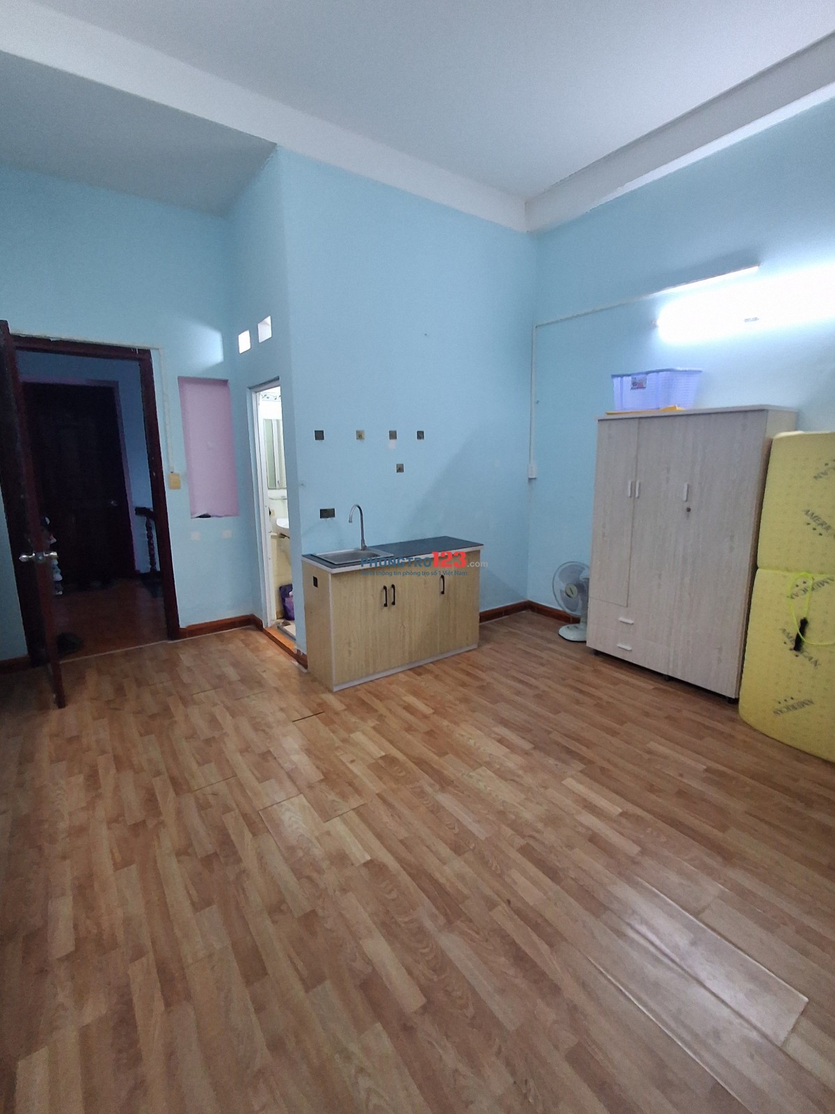 GIÁ 2.8 TRIỆU/ THÁNG PHÒNG BAN CÔNG LỚN FULL NỘI THẤT – GẦN CVPM QUANG TRUNG – AN NINH TỐT Q.12