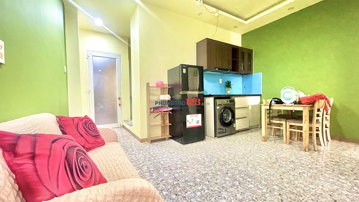 Chdv 2pn có ban công lớn. Full nội thất 16 Nguyễn Trung Trực Bình Thạnh Hồ Chí Minh