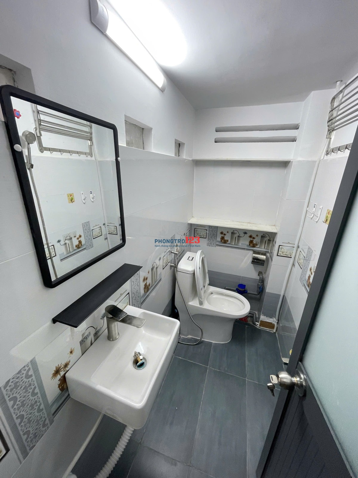 Phòng trọ 35m2 full nội thất 2 phòng ng- Có sân riêng tầng trệt - đường Tân Kỳ Tân Quý gần Aeon Mall