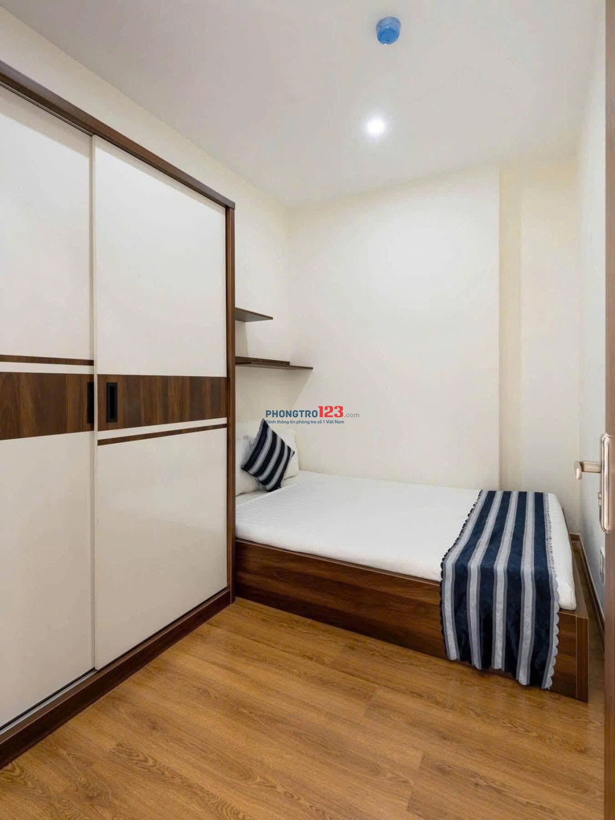 Lữ Gia Plaza- 120m2 căn góc 3PN/ Sẵn Nội Thất ở nhóm 4-5ng 14tr/th