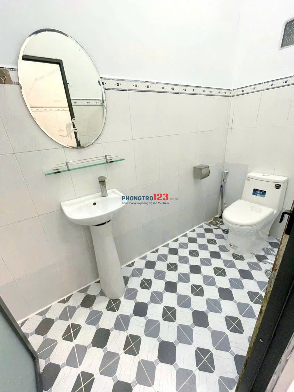 Cho thuê nhà nguyên căn 51 Trần Thị Trọng - 1 trệt 2 lầu 3PN. Giá: 15tr/tháng
