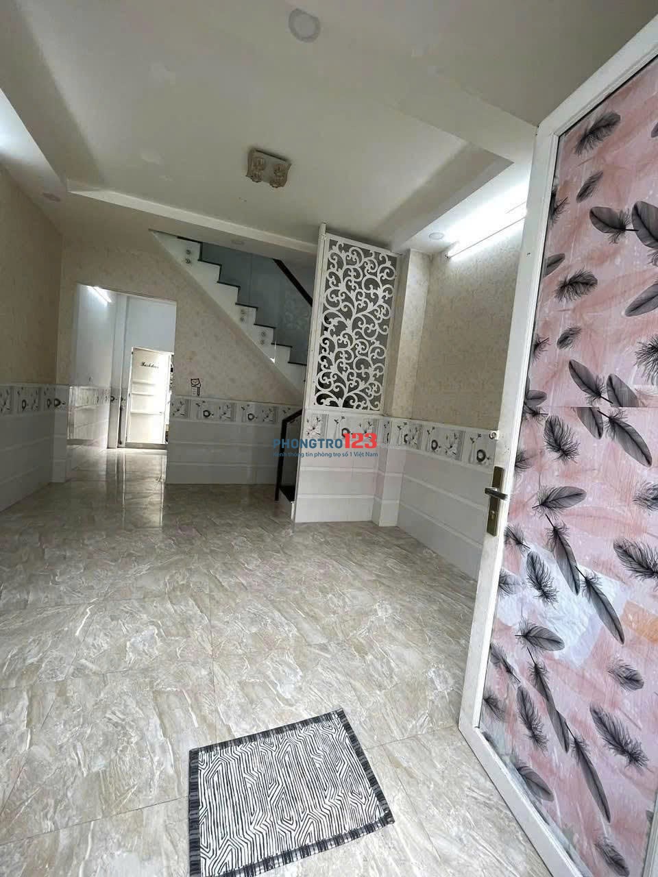 Nhà riêng Huỳnh Văn Bánh - 2PN giá 13.5 tr/th 93m2 nhận nhà liền