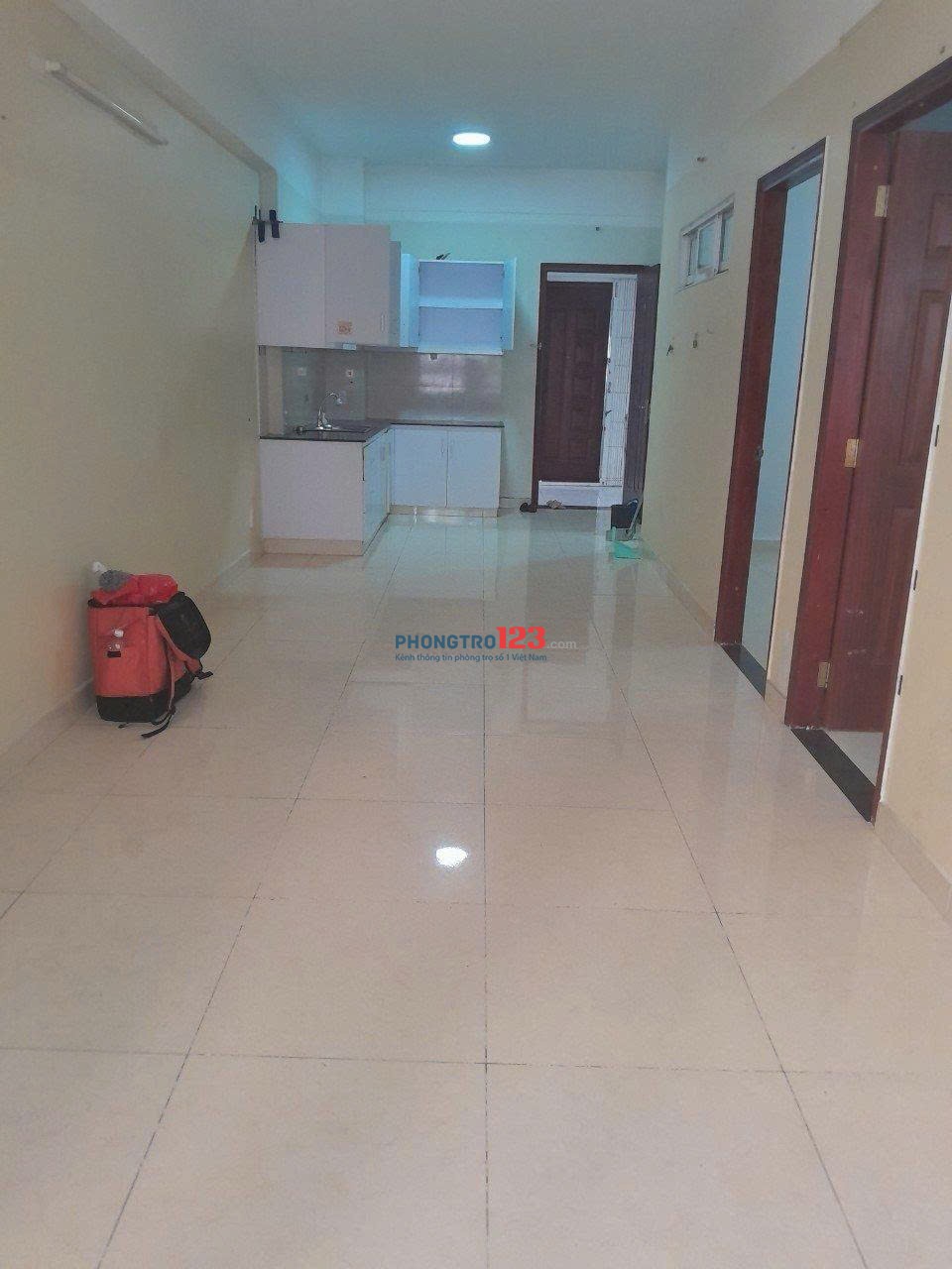 Chung cư Phú Thọ- Quận 11 cũ căn 2p ngủ, NTCB, giá 8tr/tháng