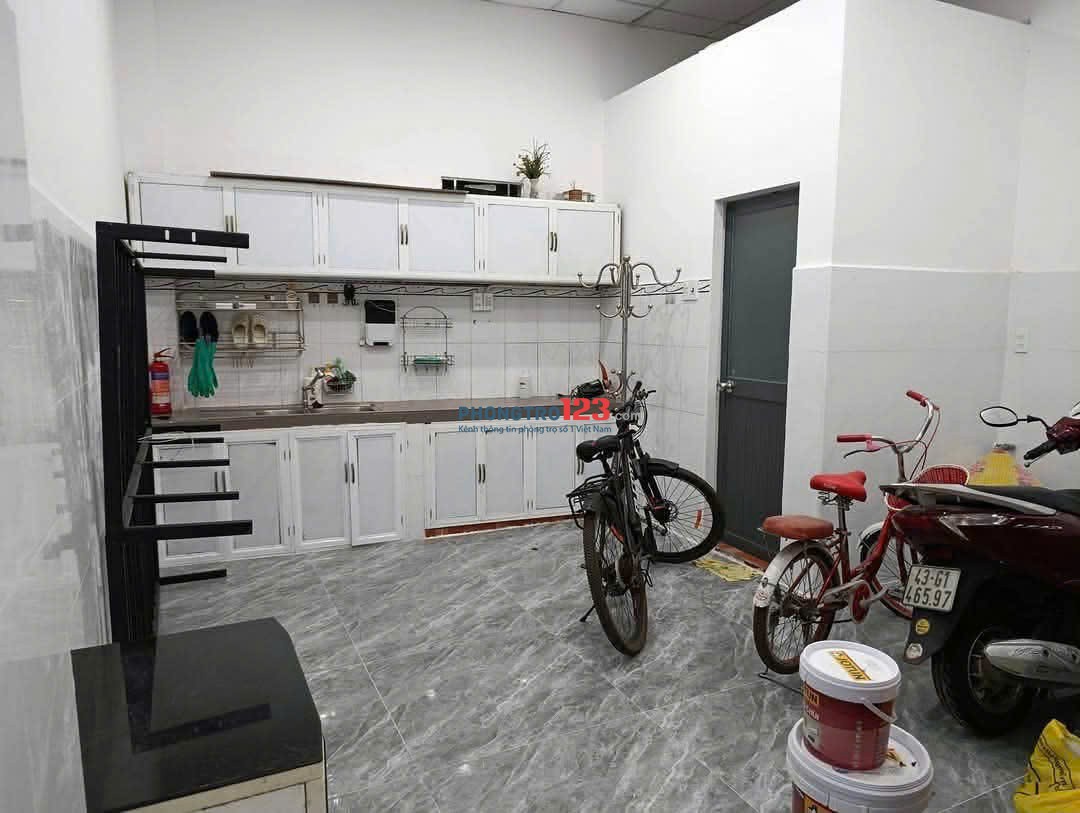 Nhà riêng hẻm Lê Văn Sỹ- P.Nhiêu Lộc, 1 trệt, 1 lầu, 2p ngủ giá 14tr/tháng