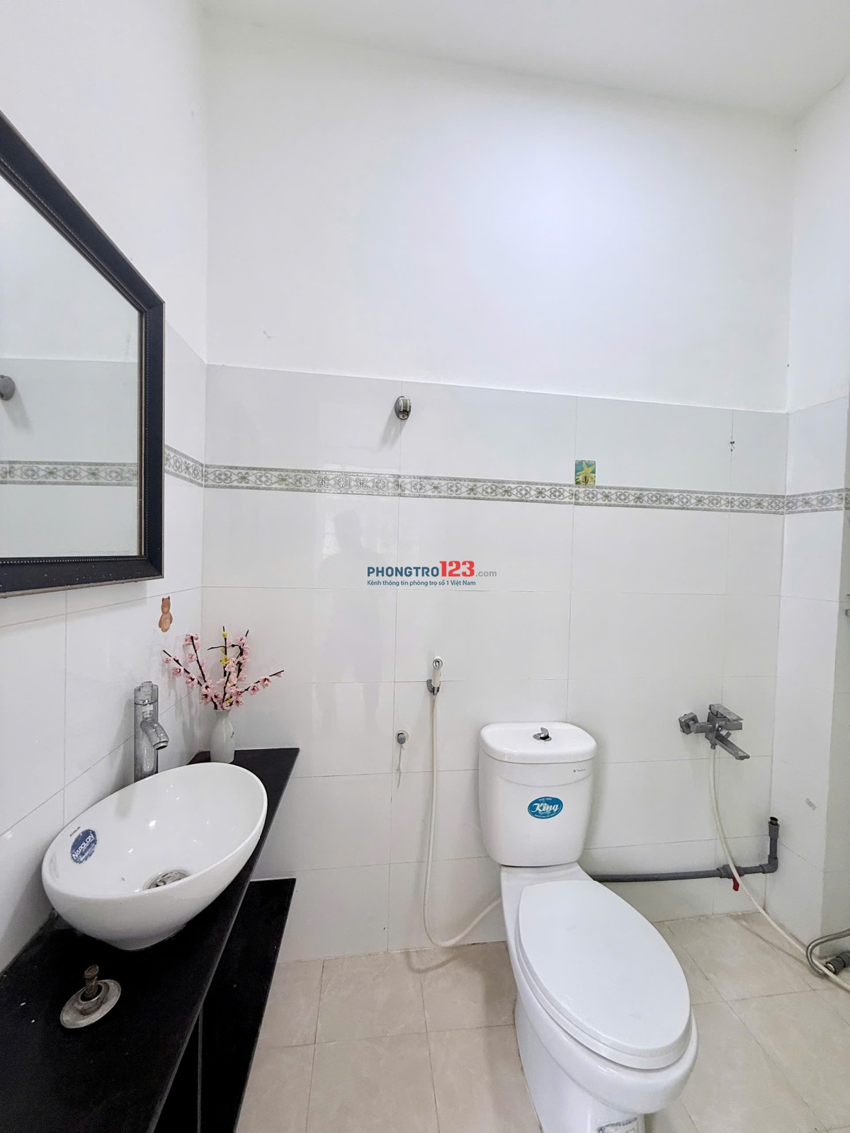 Hẻm Nguyễn Phúc Chu căn 1 trệt 2 lầu, 3 phòng ngủ giá 14tr/tháng