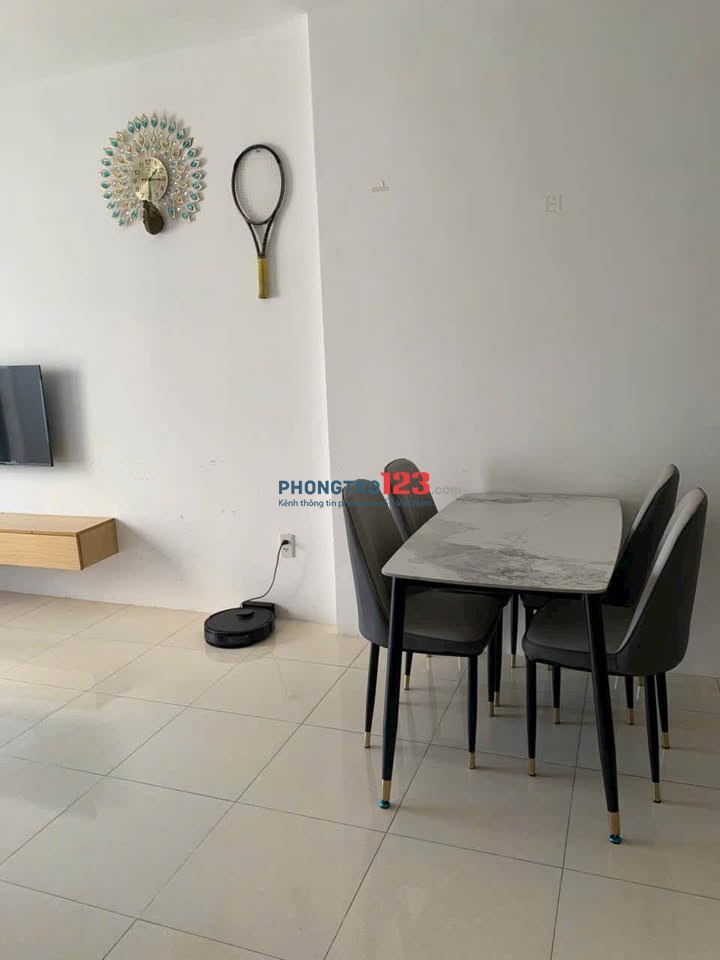Chung cư Hoa Sen, 262 Lạc Long Quân cần cho thuê căn 2Pn giá chỉ 12tr5/tháng