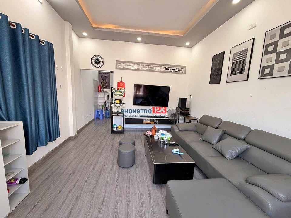Cho thuê nhà riêng gần chợ Phạm Văn Hai, Tân Sơn Hoà - 2PN chỉ 13tr5/tháng!