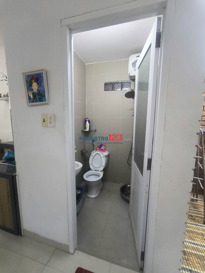 Cần cho thuê căn chung cư Phú Thọ, Quận 11 - 3Pn giá chỉ 14tr/tháng