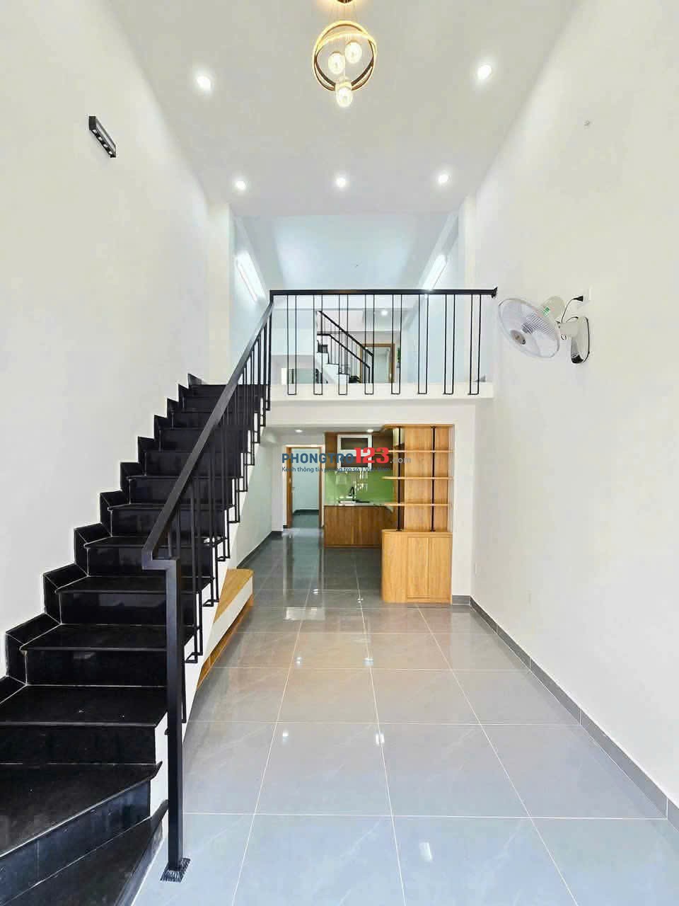 Nhà 3 lầu hẻm Phạm văn Bạch 3p ngủ, 3wc, NTCB giá 15tr/tháng