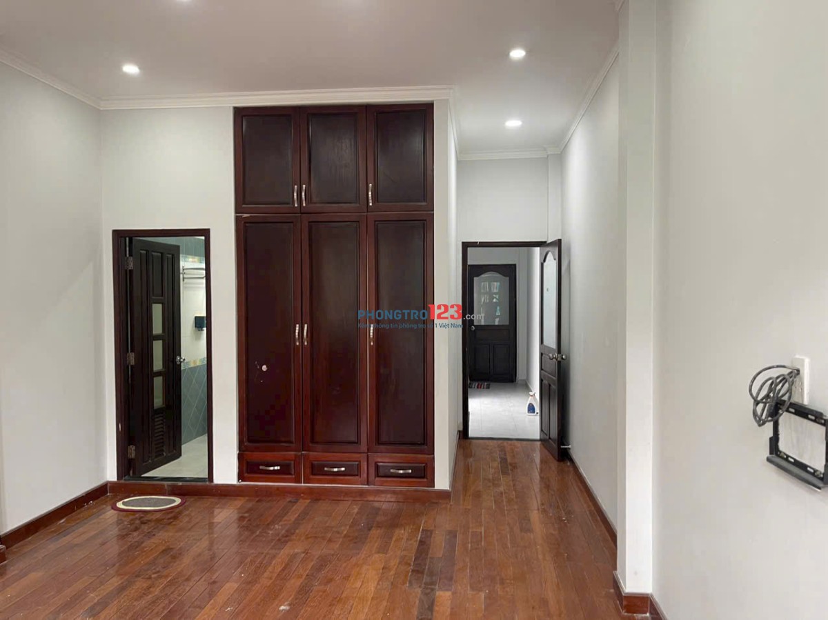 Cho thuê nhà hẻm Nguyễn Sỹ Sách, Tân Sơn - 1 trệt 2 lầu, 3PN. Giá: 14tr/tháng!