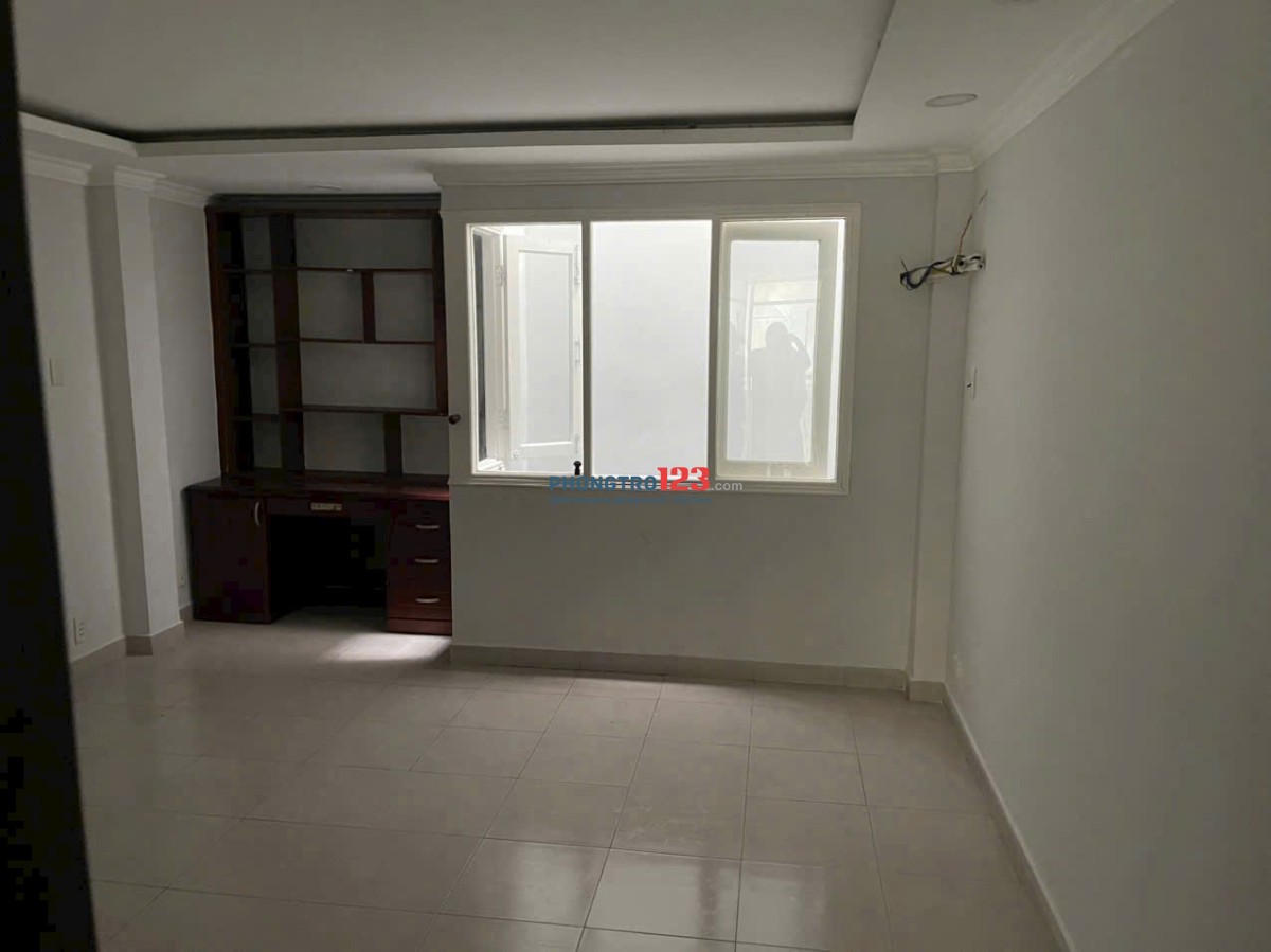 Cho thuê nhà hẻm Nguyễn Sỹ Sách, Tân Sơn - 1 trệt 2 lầu, 3PN. Giá: 14tr/tháng!