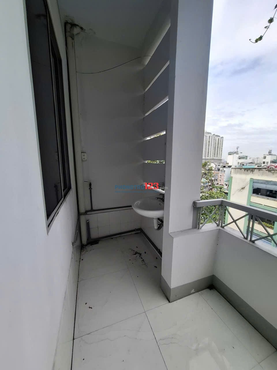 Chung cư 312 Lạc Long Quân, Q11: 1p ngủ, 7 triệu, nhà trống