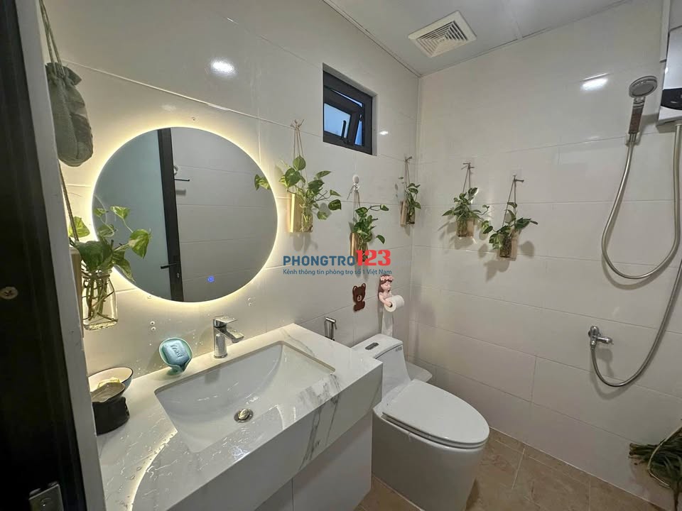 Cho thuê căn 2PN chung cư Lữ Gia Plaza - 70 Lữ Gia, Phú Thọ. Giá: 13tr/tháng