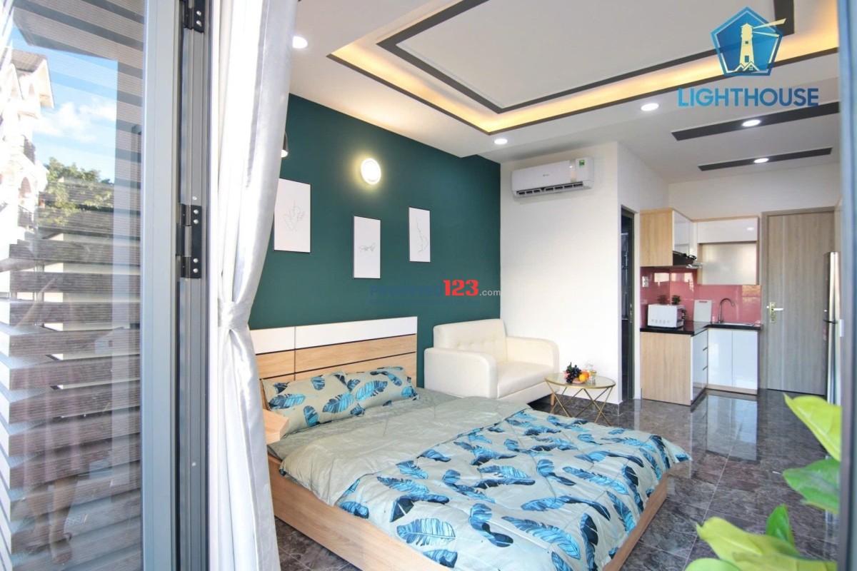 Căn hộ studio có ban công Phú Nhuận, thang máy, vân tay, full nội thất, dọn vào ở ngay
