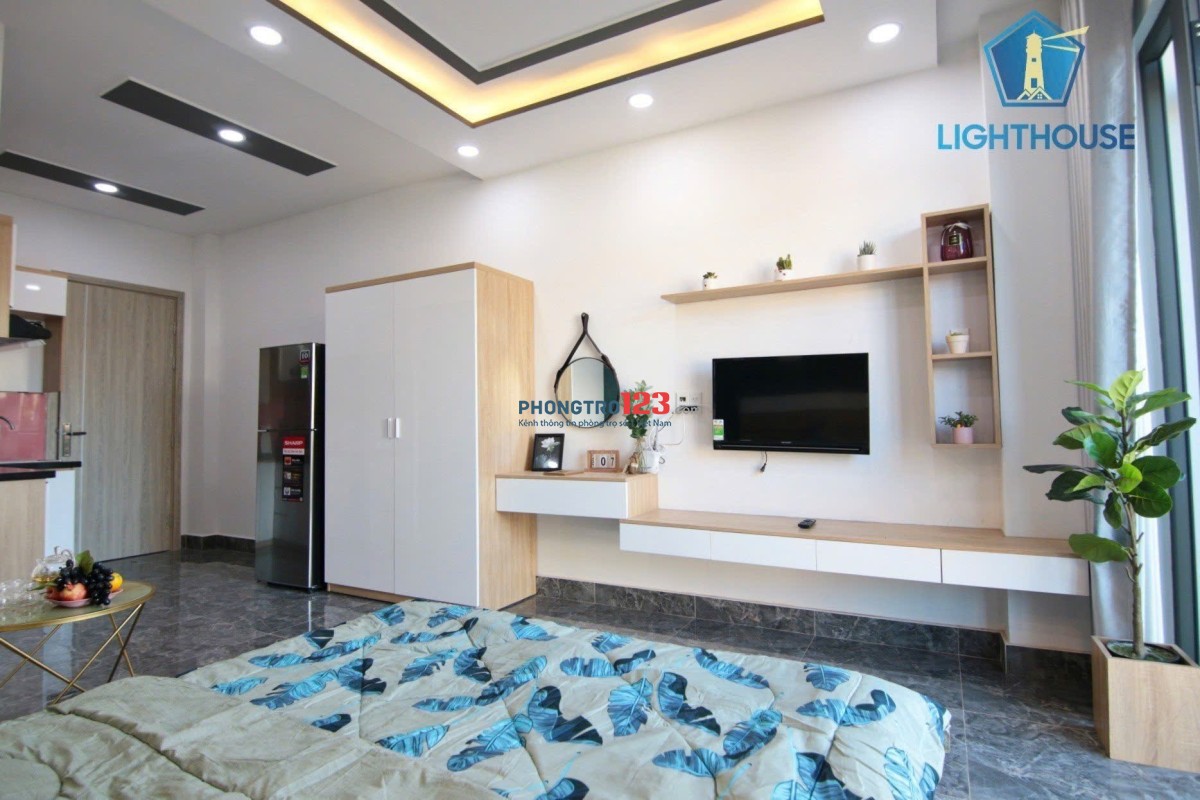 Căn hộ studio có ban công Phú Nhuận, thang máy, vân tay, full nội thất, dọn vào ở ngay